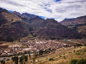 Blick aus dem Flugzeug auf die Anden bei Cusco, Peru